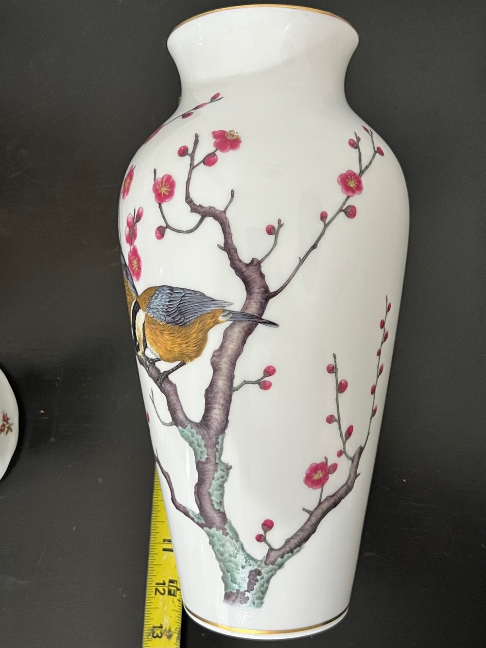 Franklin Porcelain 1981 Hand-Painted Bird Vase - White with Pink Blossoms - Picture 2 of 7